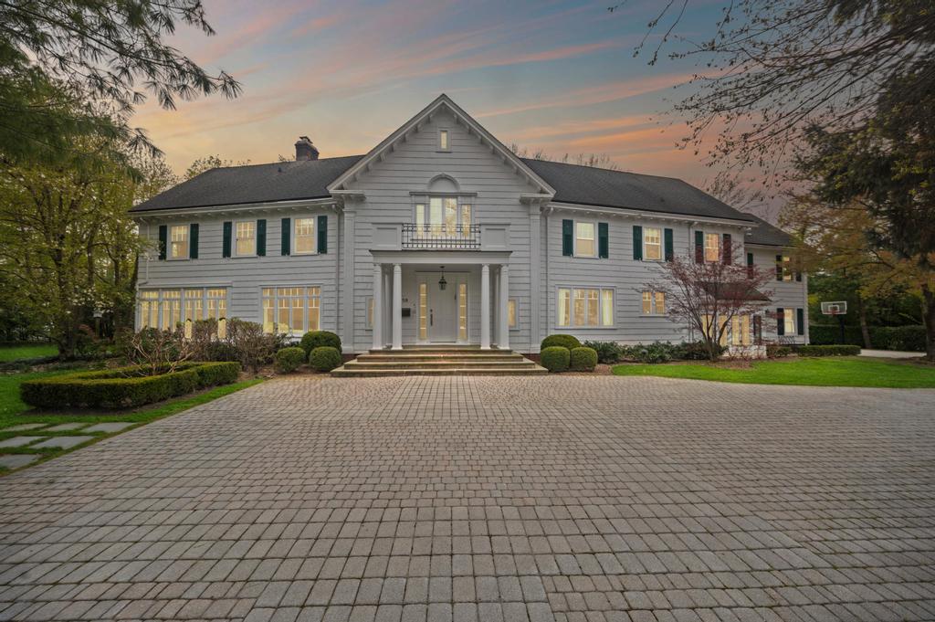 58 Beverly Road, Great Neck, New York image 1