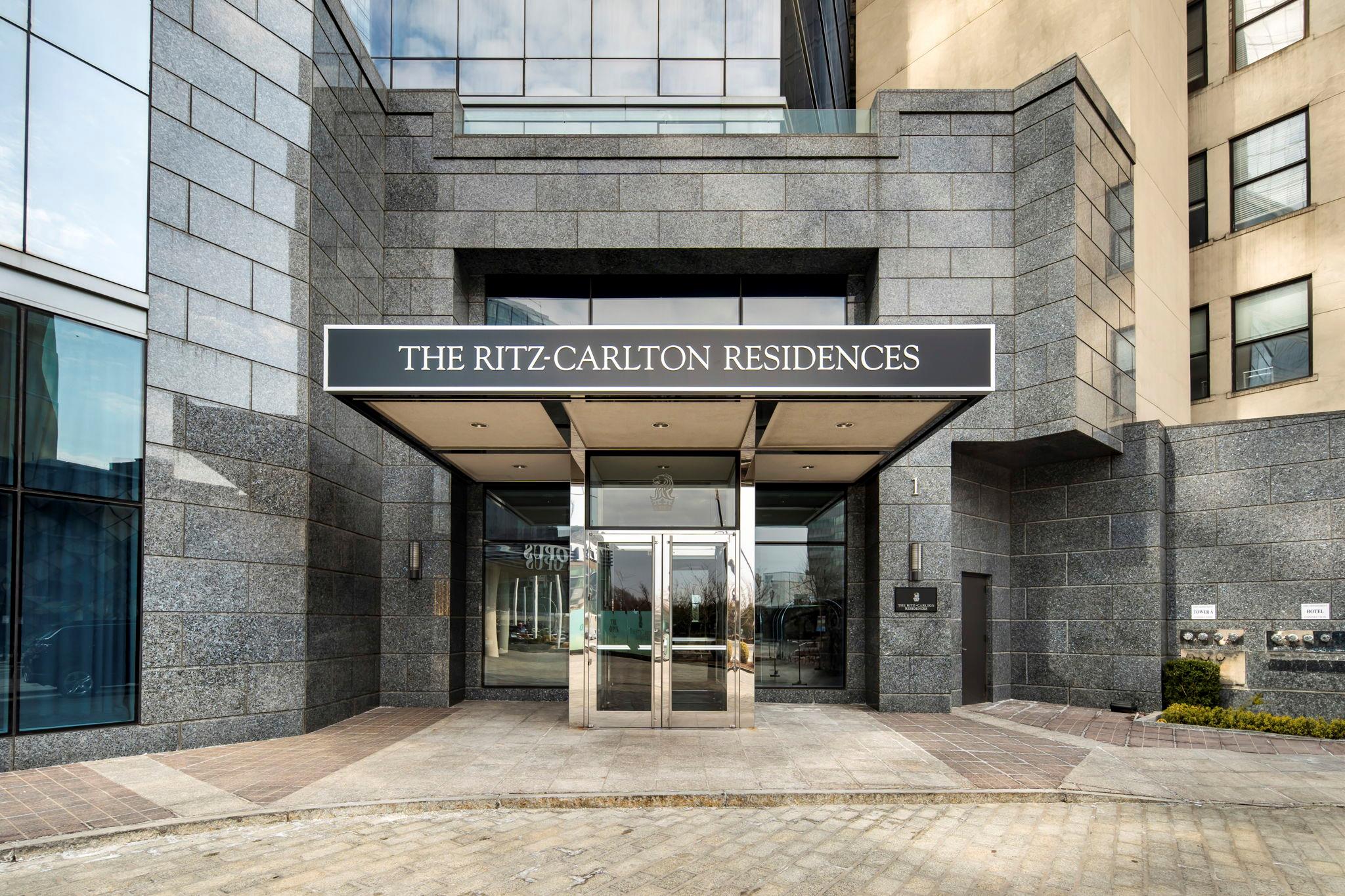 1 Renaissance Square #17B, White Plains, New York image 2