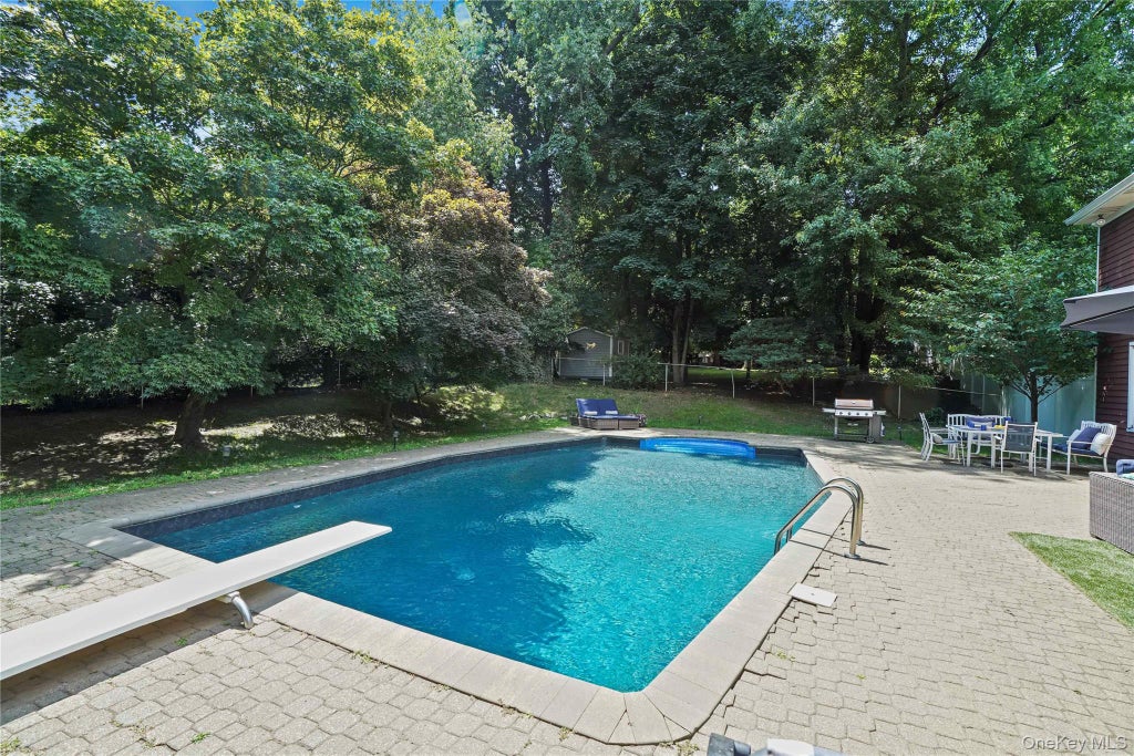 Photo of 16 Stephen Drive, Tarrytown, NY 10591 (MLS # 1017900)