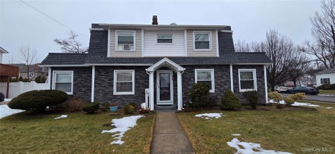 Homes For Sale - 2 Sportsmans Avenue<br/> Freeport, NY 11520