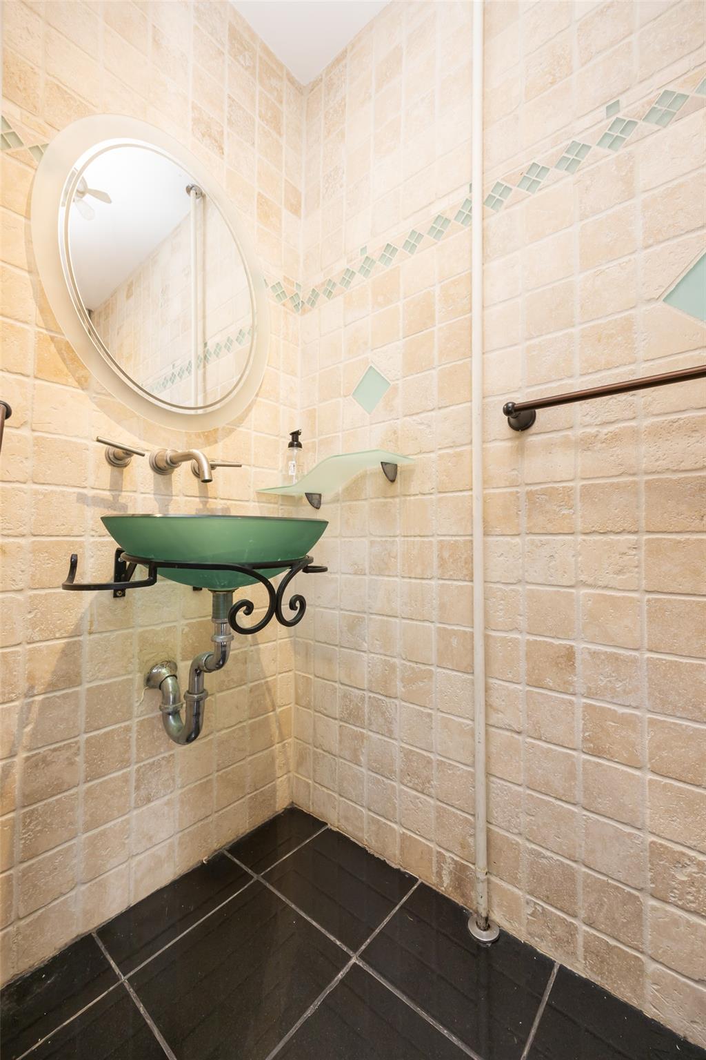 3212 201st Street, Bayside, New York image 5