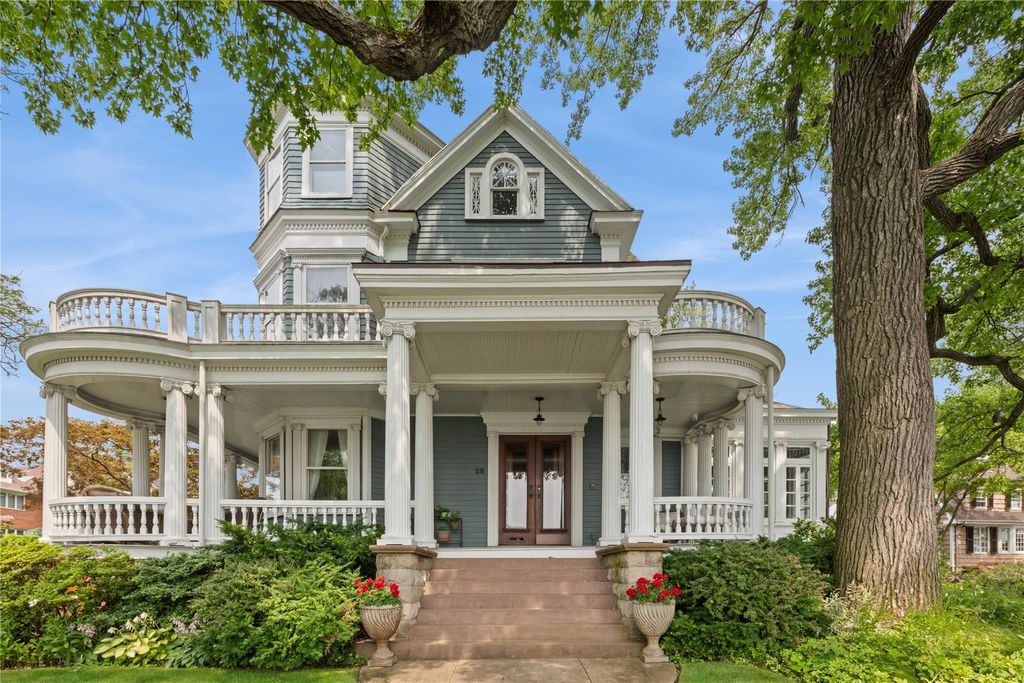 28 Shore Road, Douglaston, NY 11363, MLS #886622 Howard - Main Image