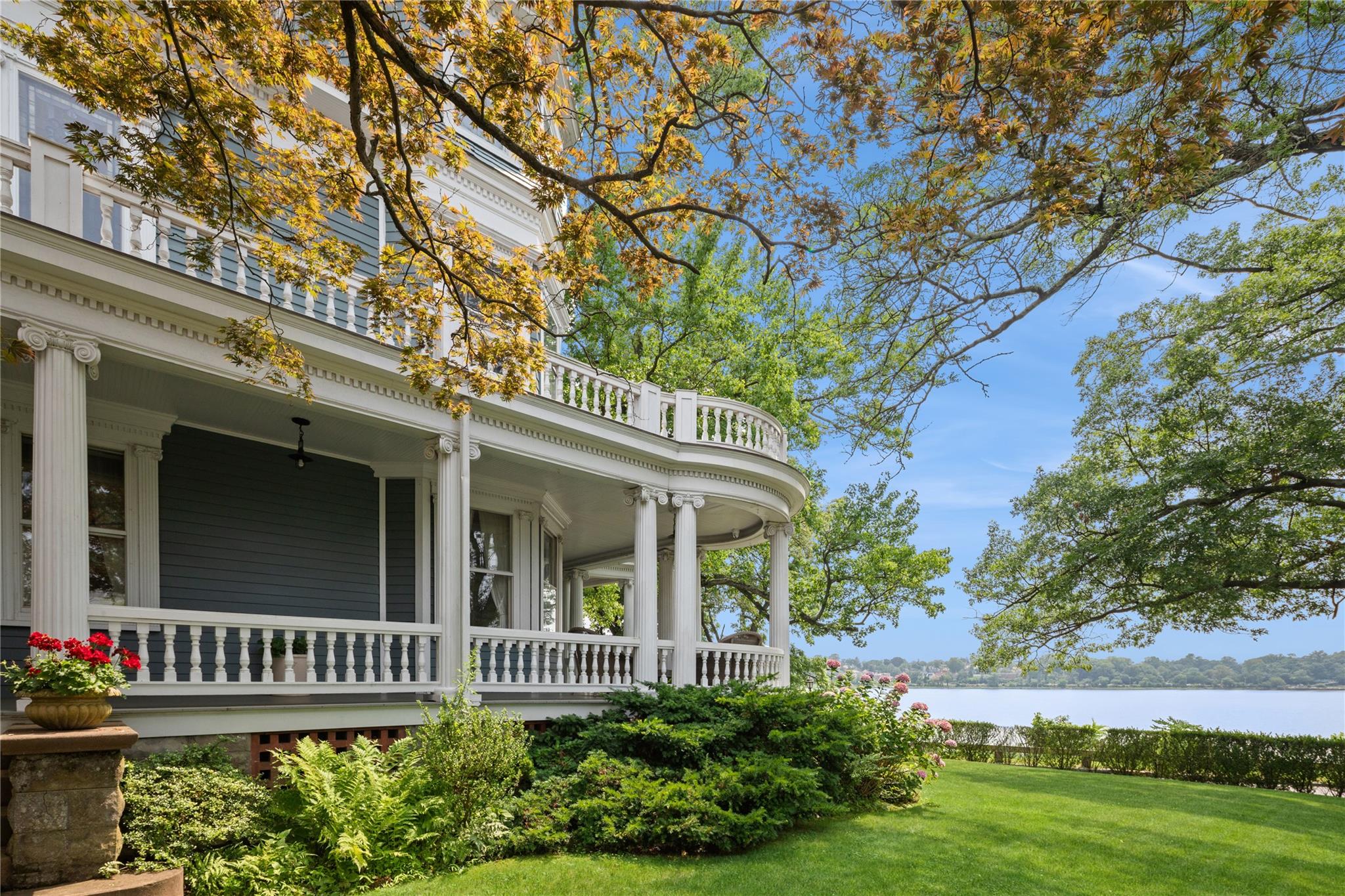 28 Shore Road
