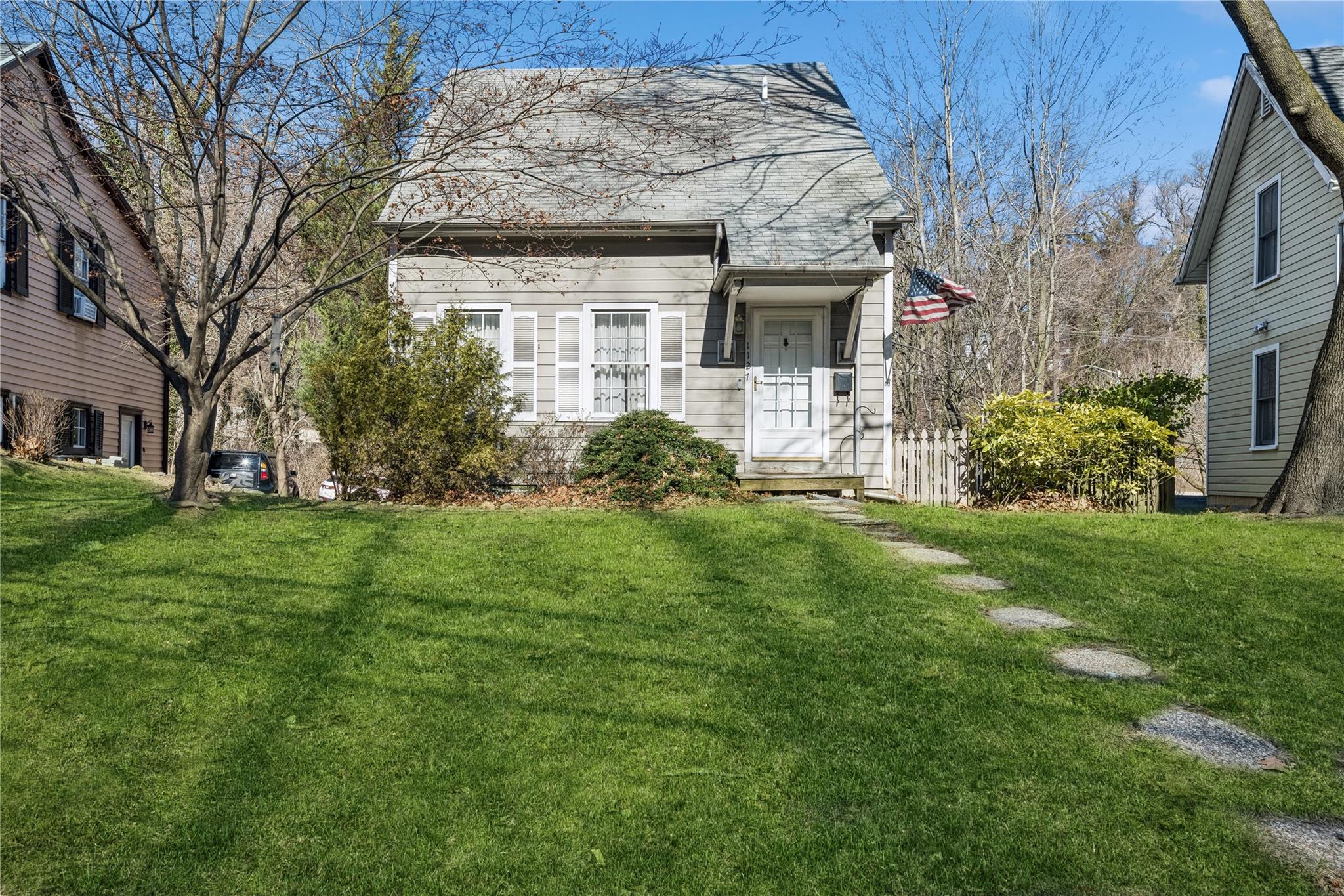 1127 Old Northern Boulevard, Roslyn, New York image 5