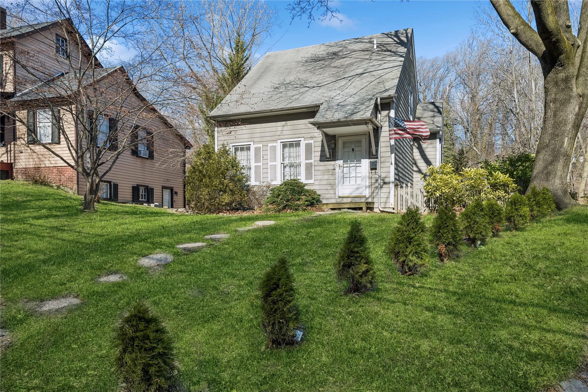 1127 Old Northern Boulevard, Roslyn, New York image 4