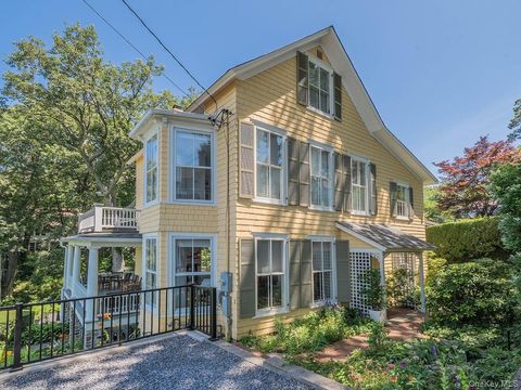 174 15th Avenue Sea Cliff NY 11579