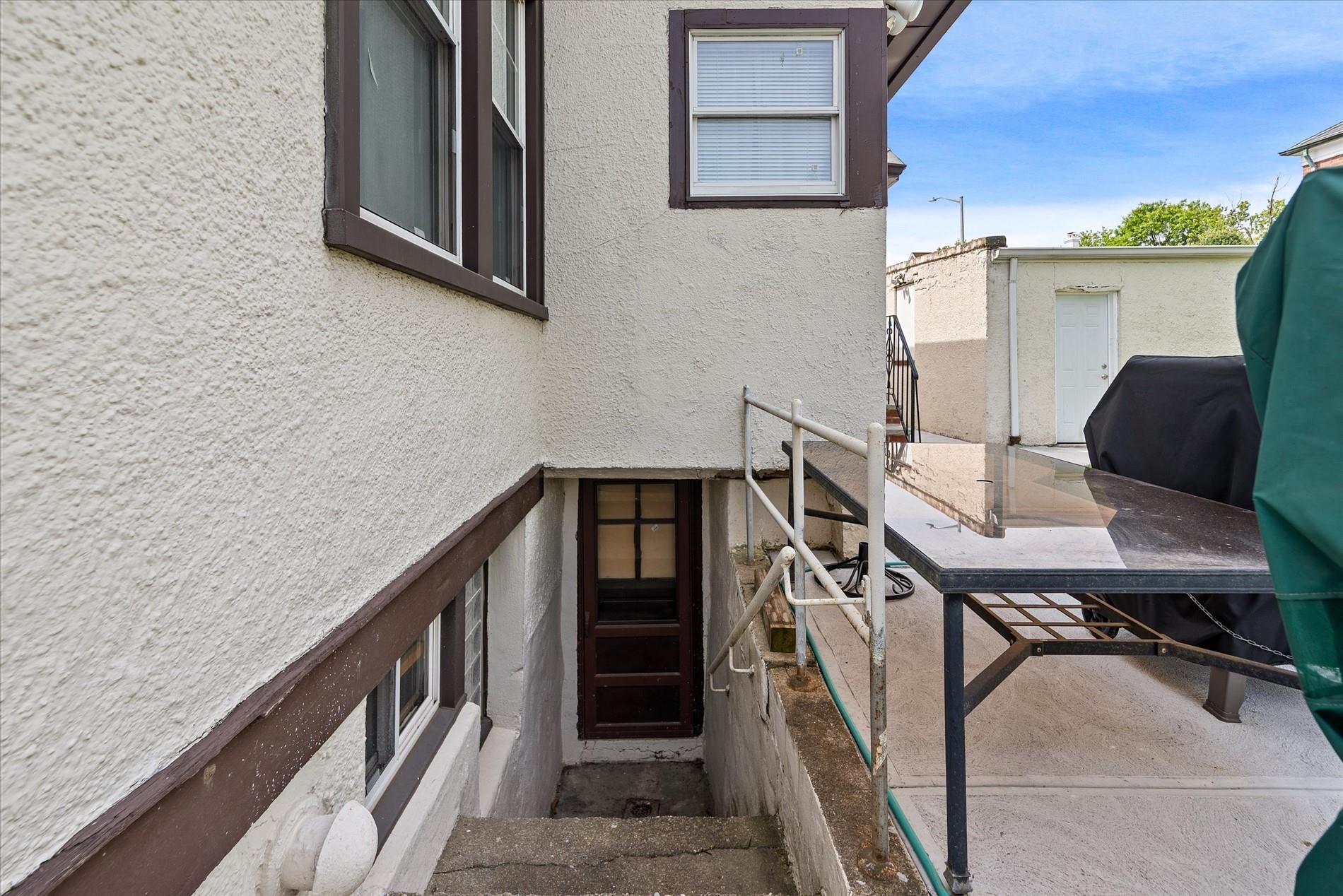 33-82 159 Street, Flushing, New York image 33