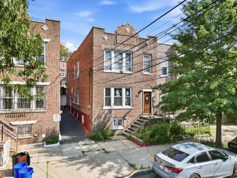 Multifamily For Sale - 4626 Carpenter Avenue<br/> Bronx, NY 10470