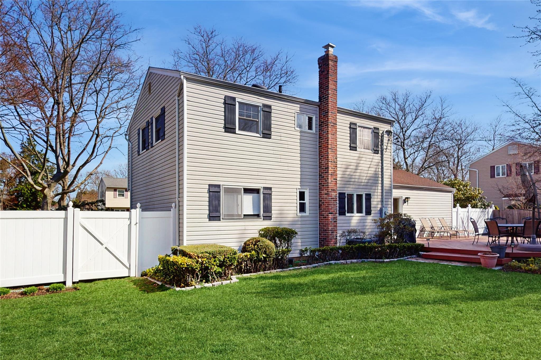 6 New Dorp Place, Melville, New York image 28