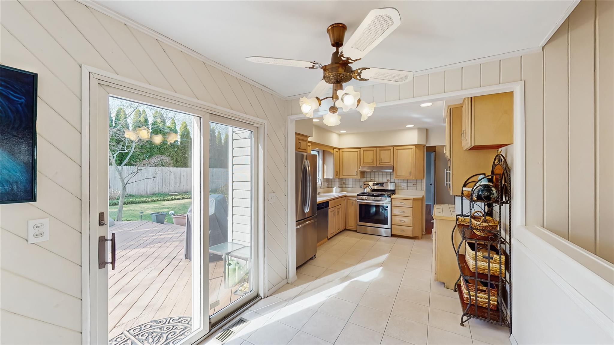 6 New Dorp Place, Melville, New York image 13