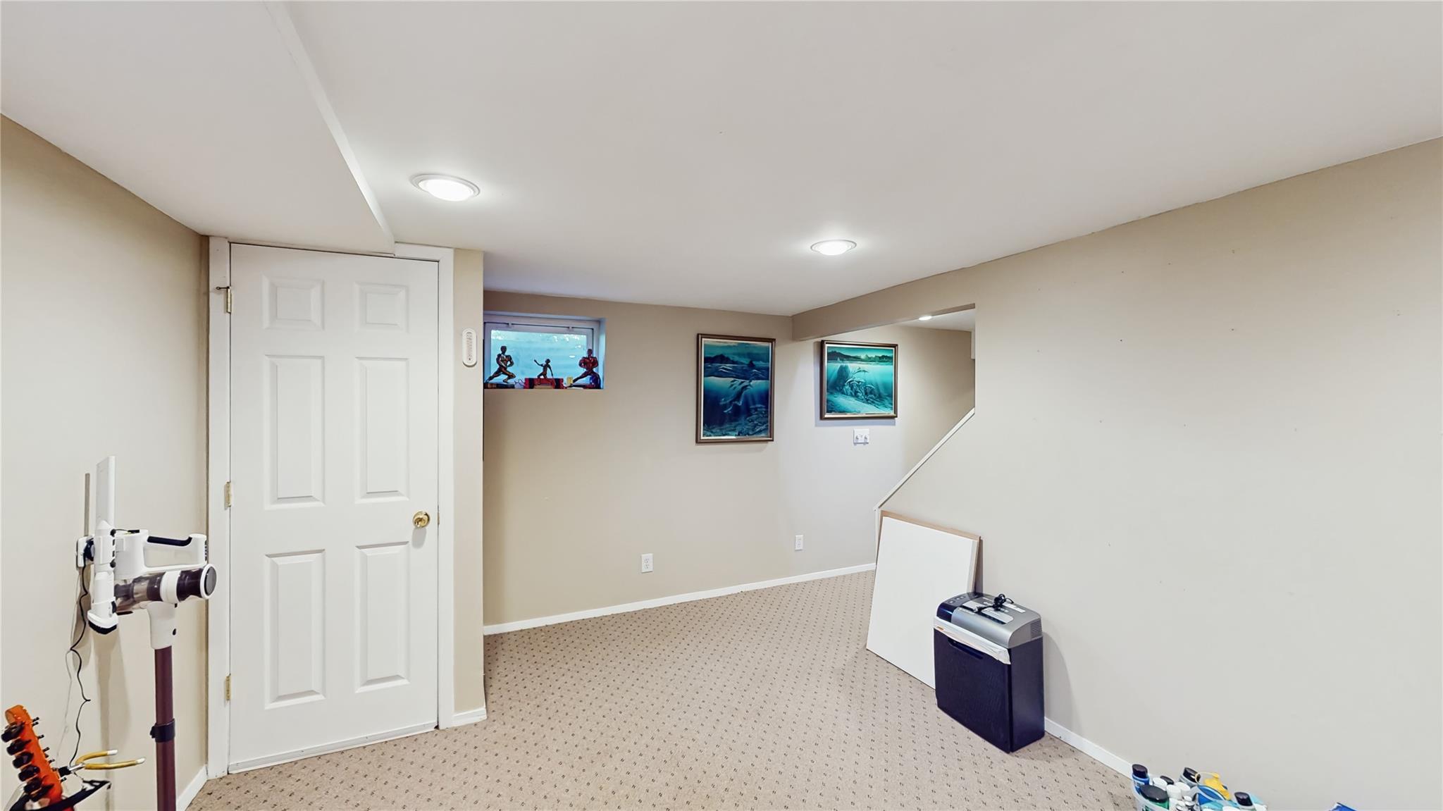 6 New Dorp Place, Melville, New York image 25