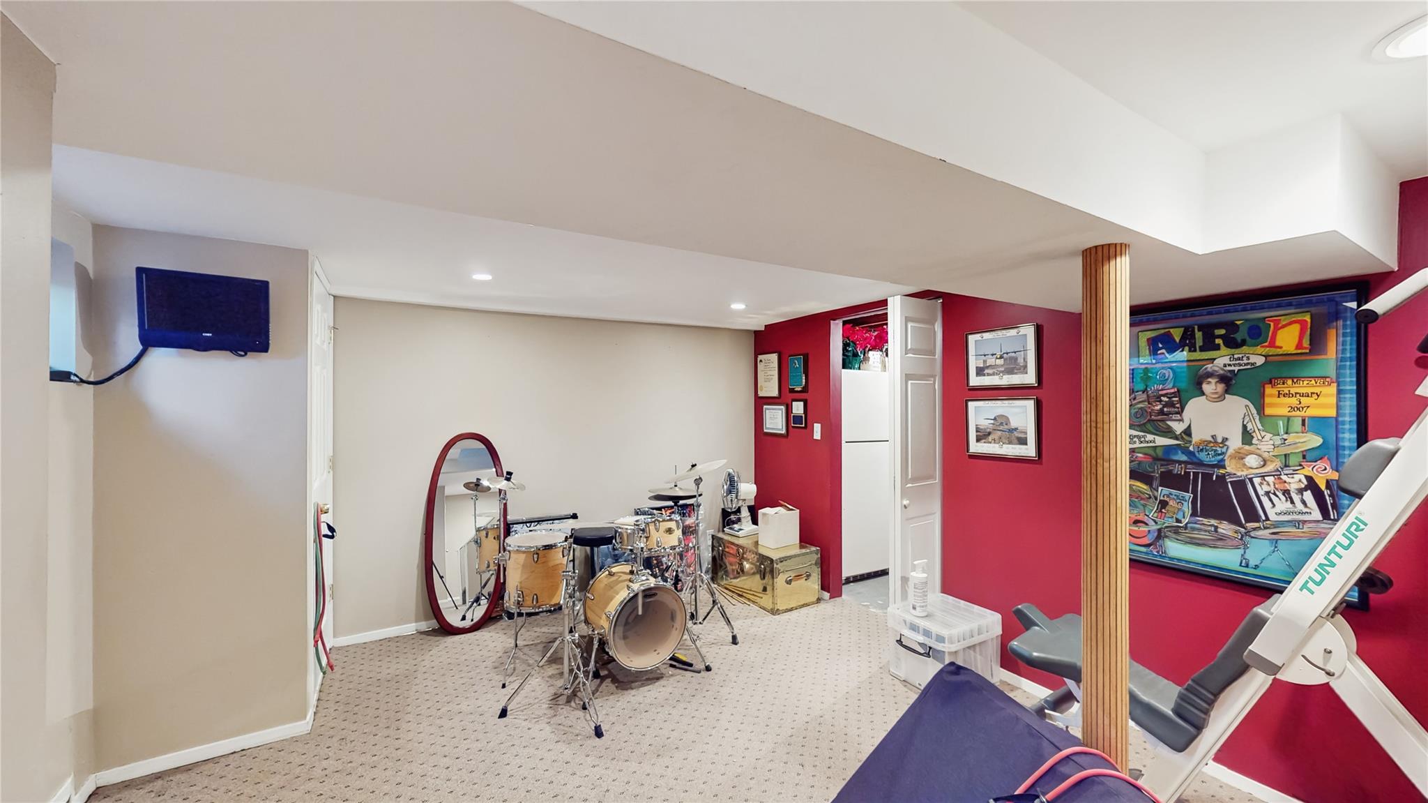 6 New Dorp Place, Melville, New York image 26