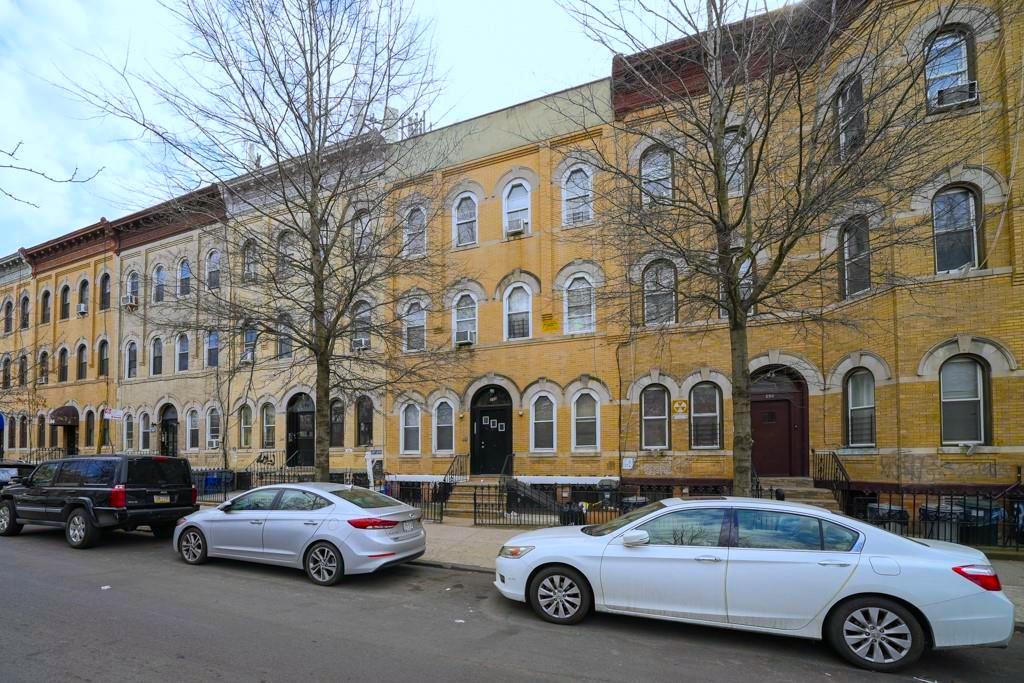 296 Suydam Street