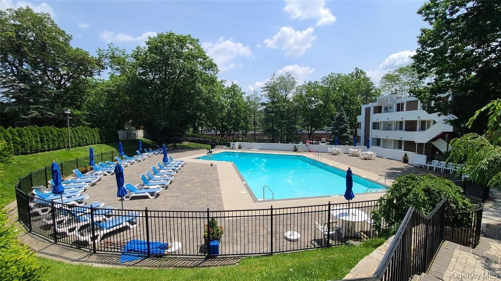 Photo of 1211 Colony Drive, Hartsdale, NY 10530 (MLS # 980627)