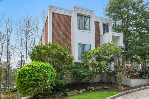 Condo For Sale - 1211 Colony Drive<br/> Hartsdale, NY 10530