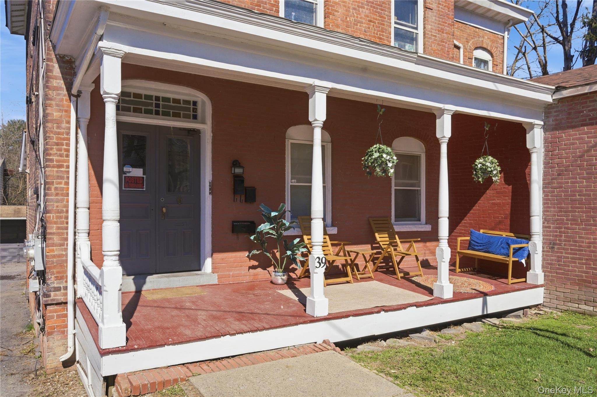 39 N Chestnut Street