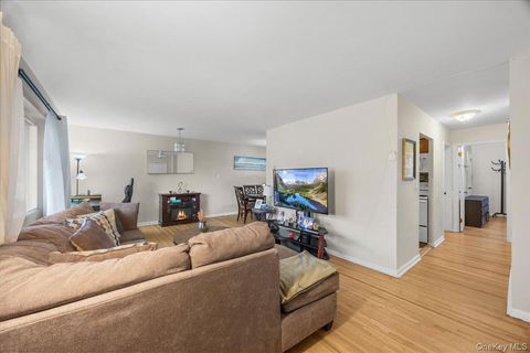 Condo For Sale - 782 Tuckahoe Road #3C<br/> Yonkers, NY 10710