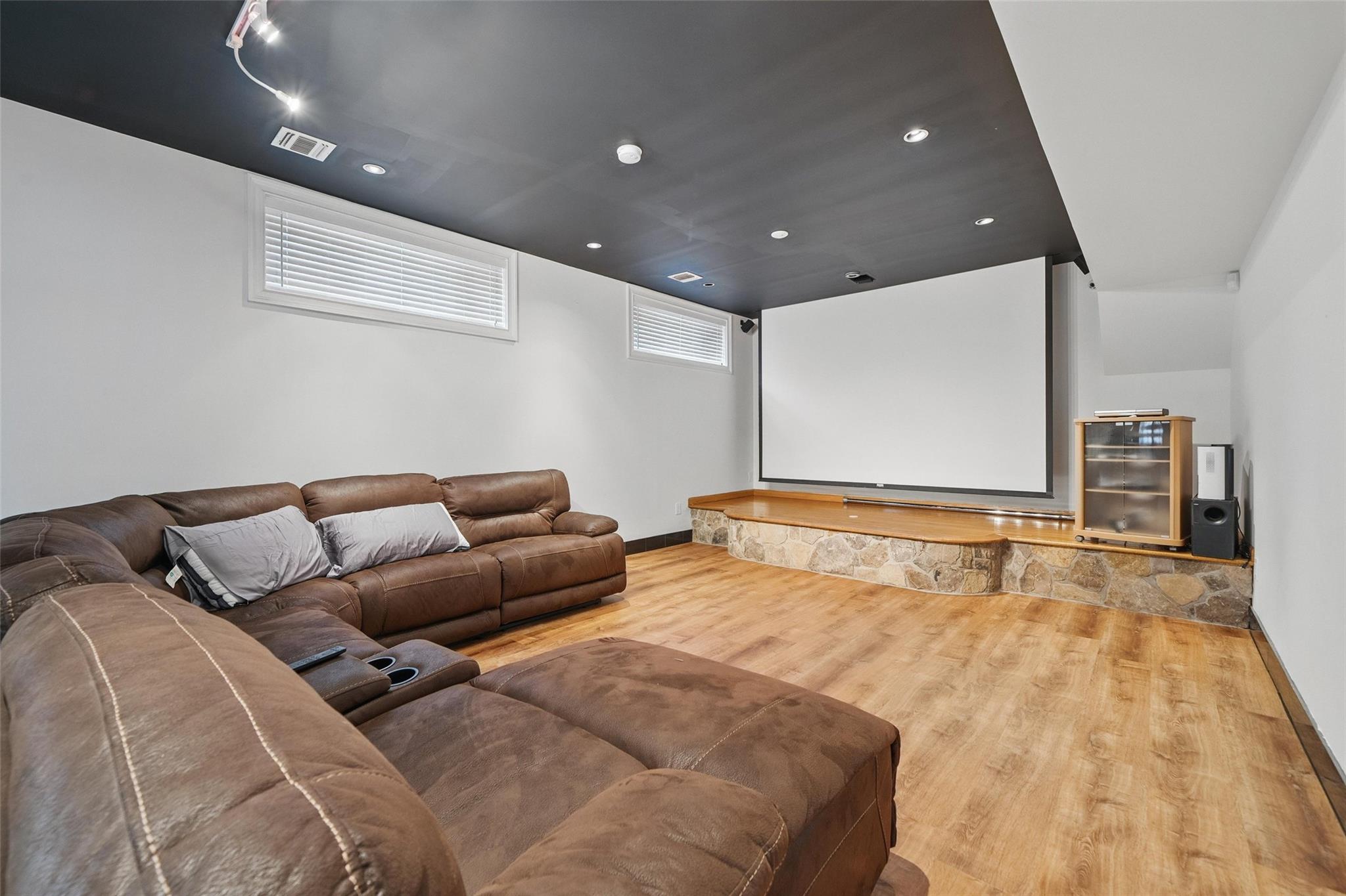 3348 Polo Place, Bronx, New York image 35