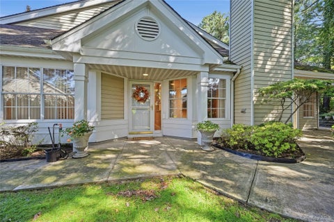 Homes For Sale - 9 Oakdale Court<br/> Ridge, NY 11961