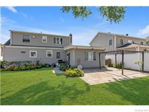Multifamily For Sale - 15 Lexington Avenue<br/> Westbury, NY 11590