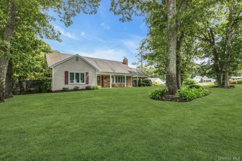 Homes For Sale - 23 Bently Lane<br/> Stony Brook, NY 11790
