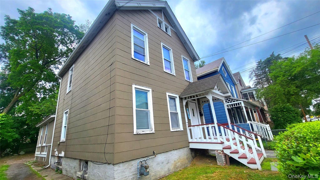 Photo of 338 Mansion Street, Poughkeepsie, NY 12601 (MLS # 1015879)