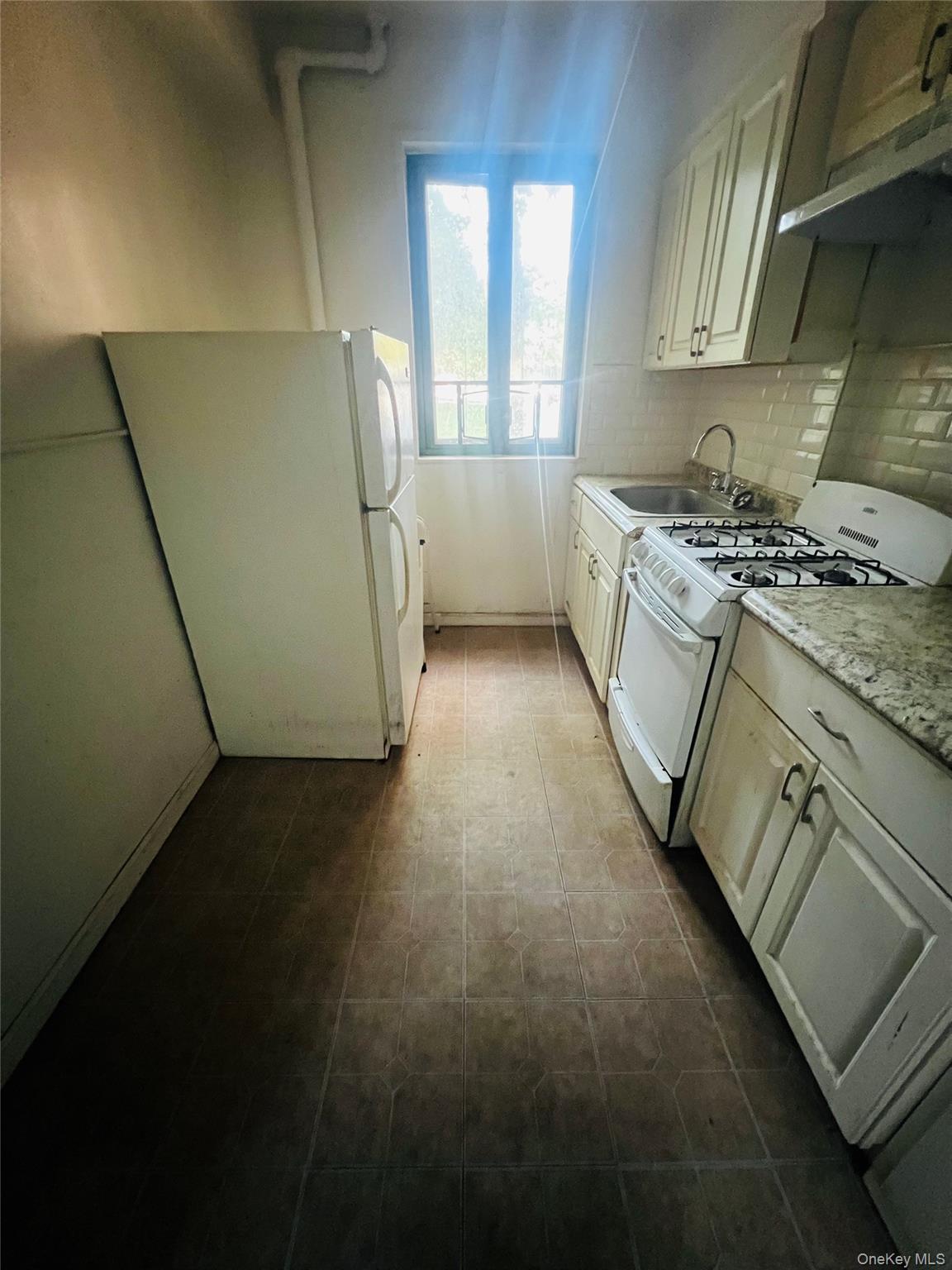 1504 Metropolitan Avenue ME