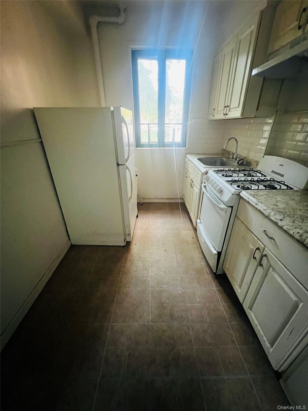 Photo of 1504 Metropolitan Avenue #ME, Bronx, NY 10462 (MLS # 943056)