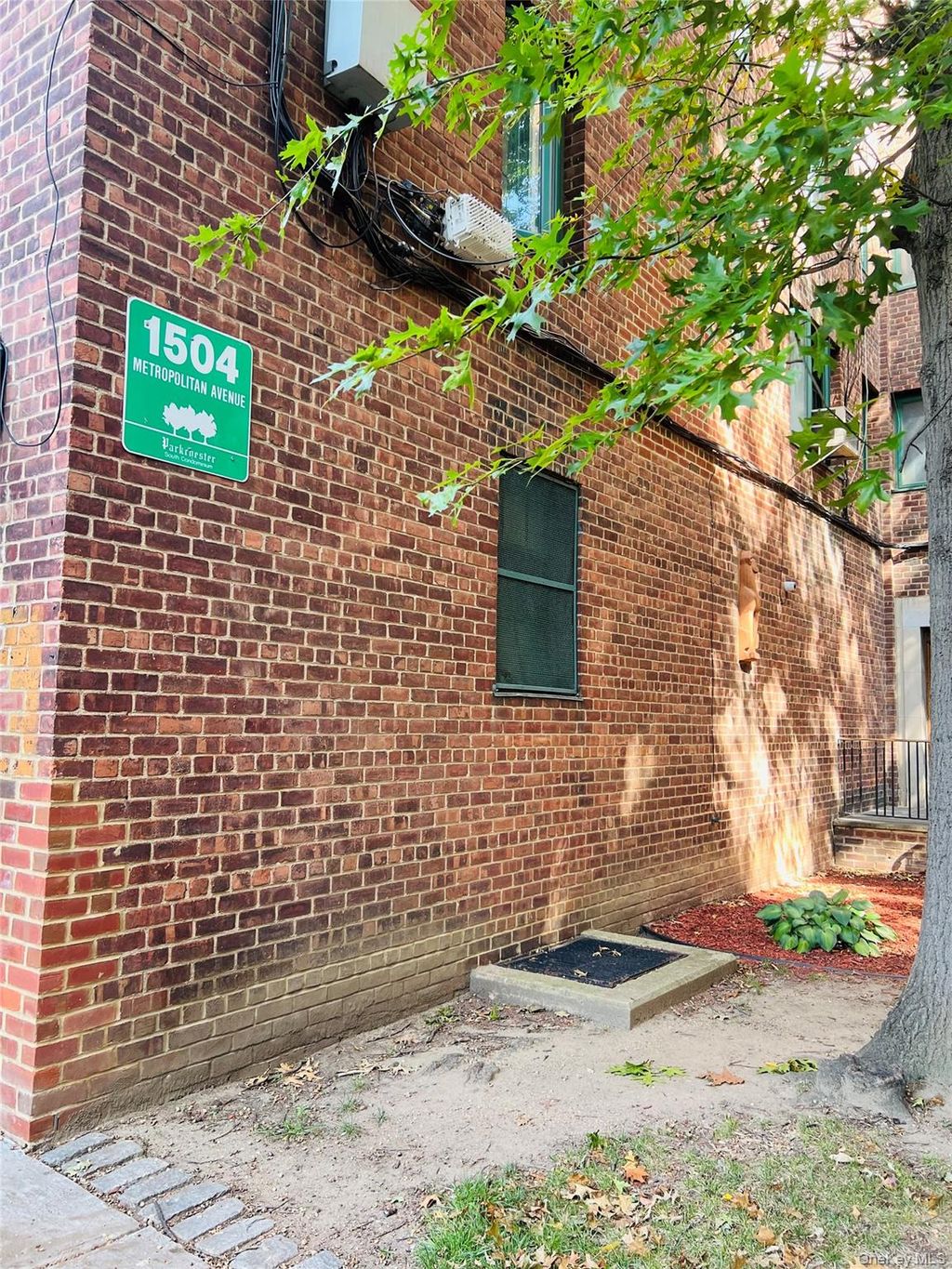 Photo of 1504 Metropolitan Avenue #ME, Bronx, NY 10462 (MLS # 943056)