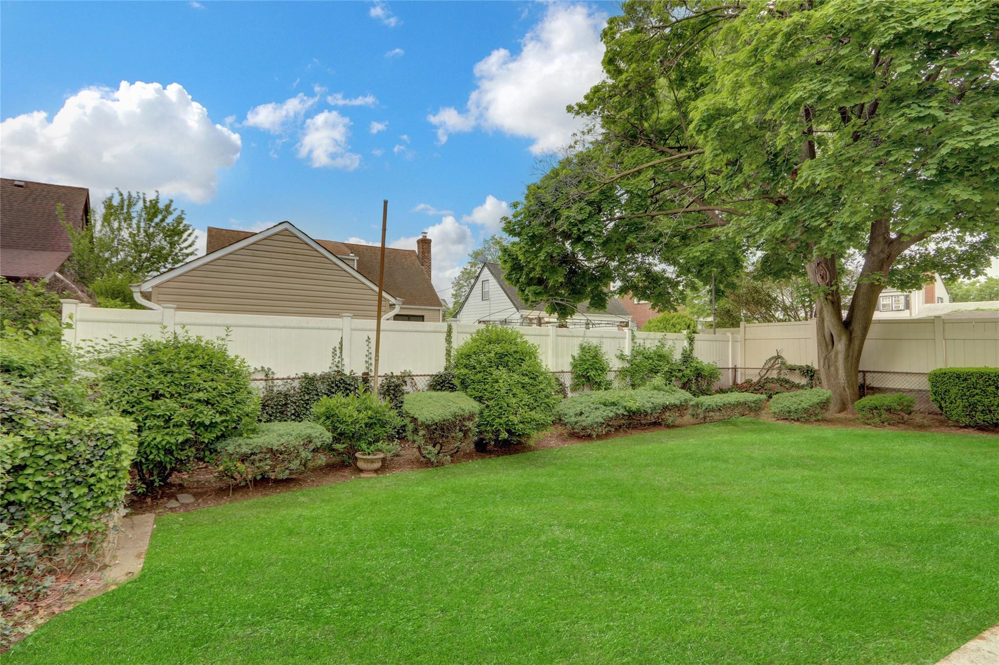 247-24 136th Road, Rosedale, New York image 19