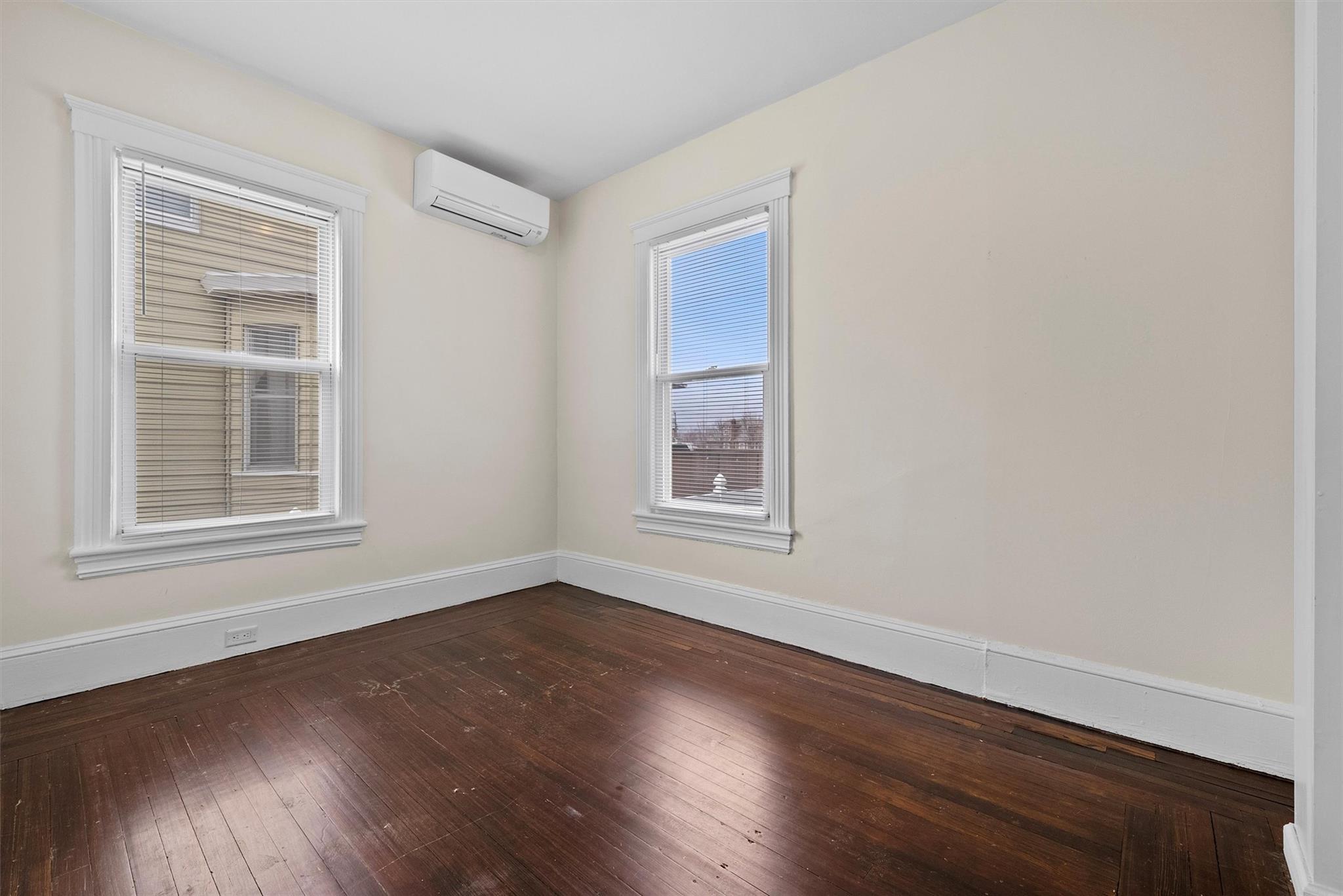 Sleepy Hollow, New York 10591, United States, 2 Bedrooms Bedrooms, ,2 BathroomsBathrooms,Residential,Active,84029