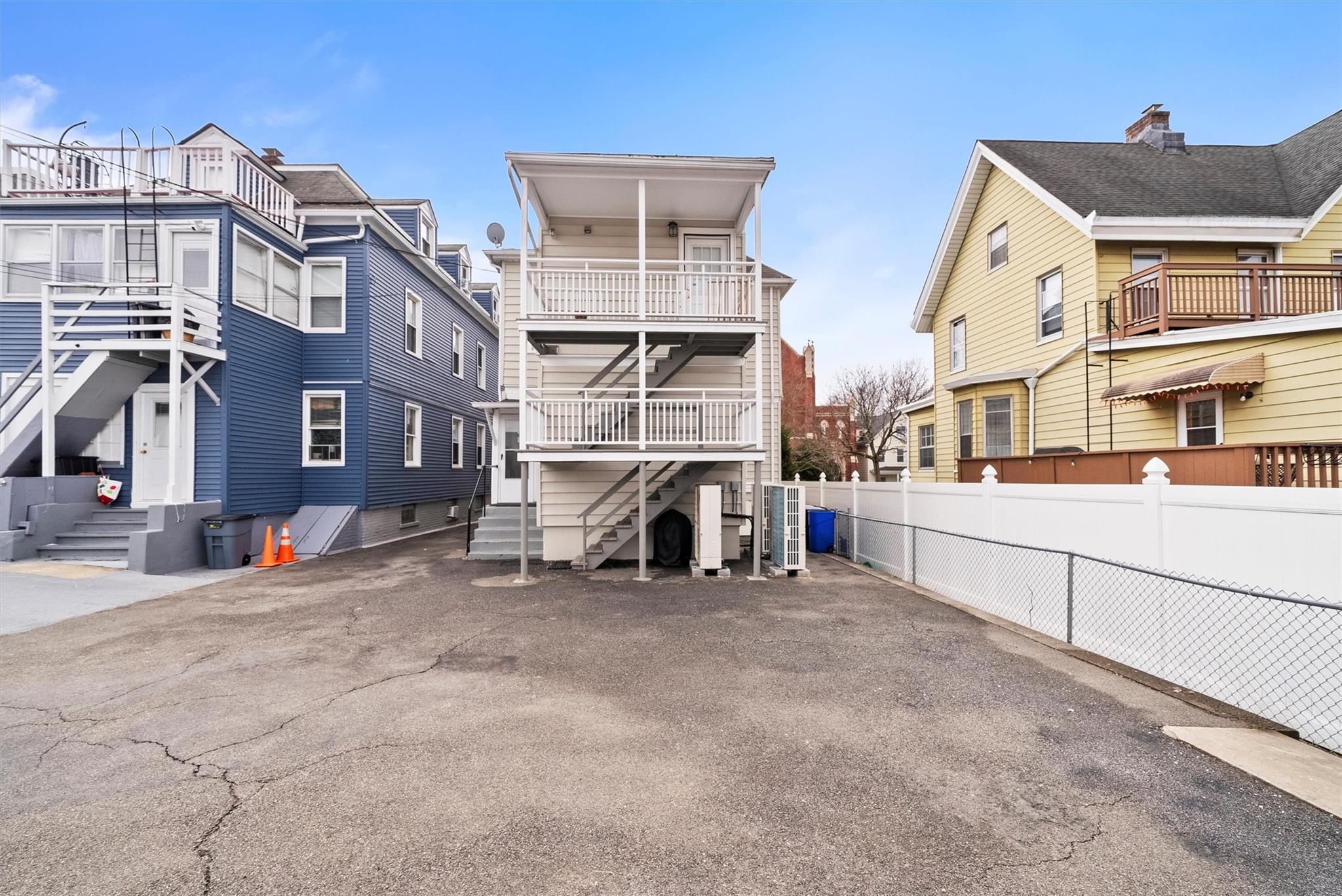 Sleepy Hollow, New York 10591, United States, 2 Bedrooms Bedrooms, ,2 BathroomsBathrooms,Residential,Active,84029