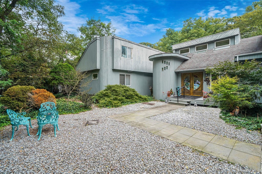 Photo of 271 Bread and Cheese Hollow Road, Northport, NY 11768 (MLS # 1063597)