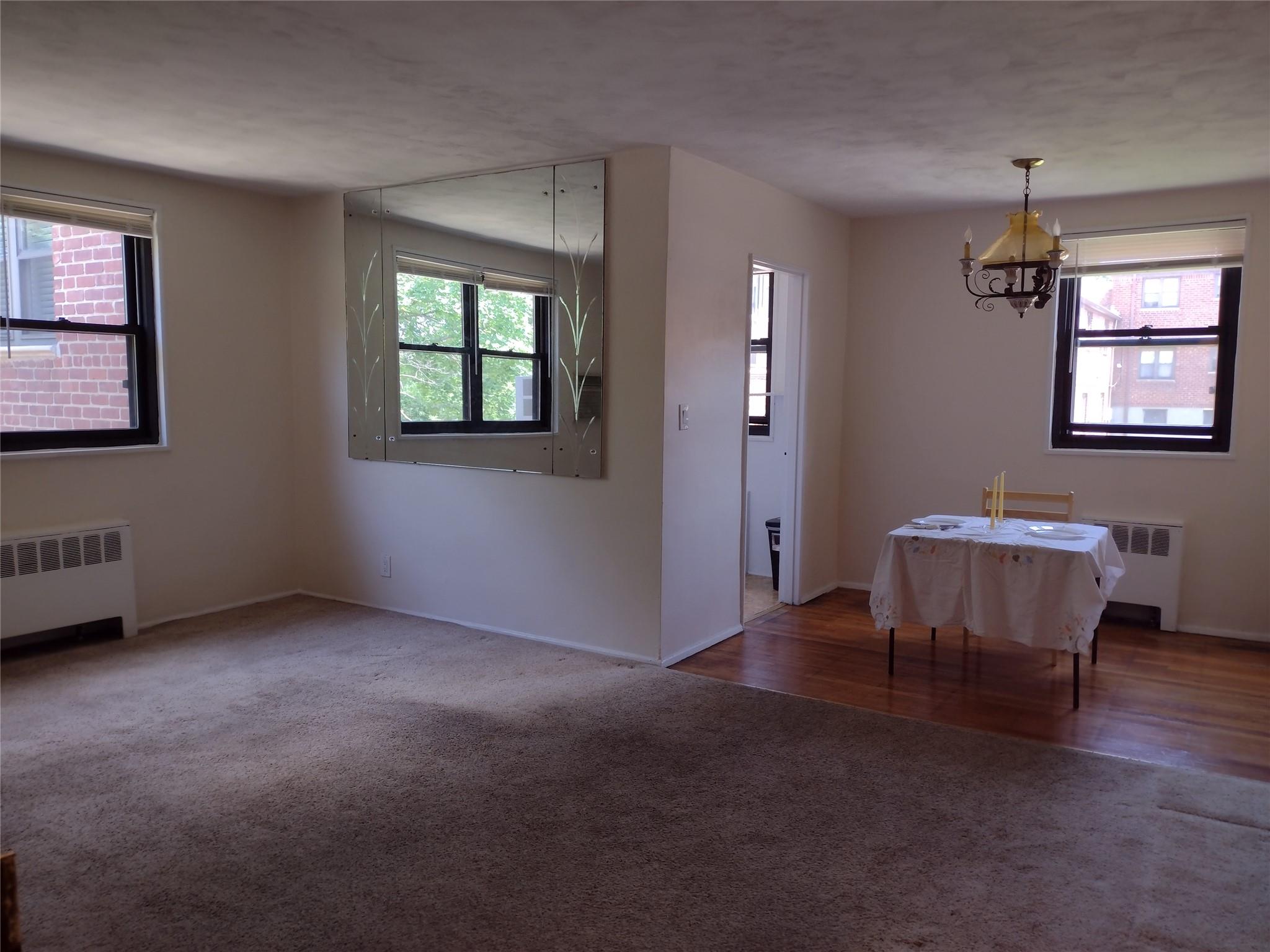 242-52 Horace Harding 2