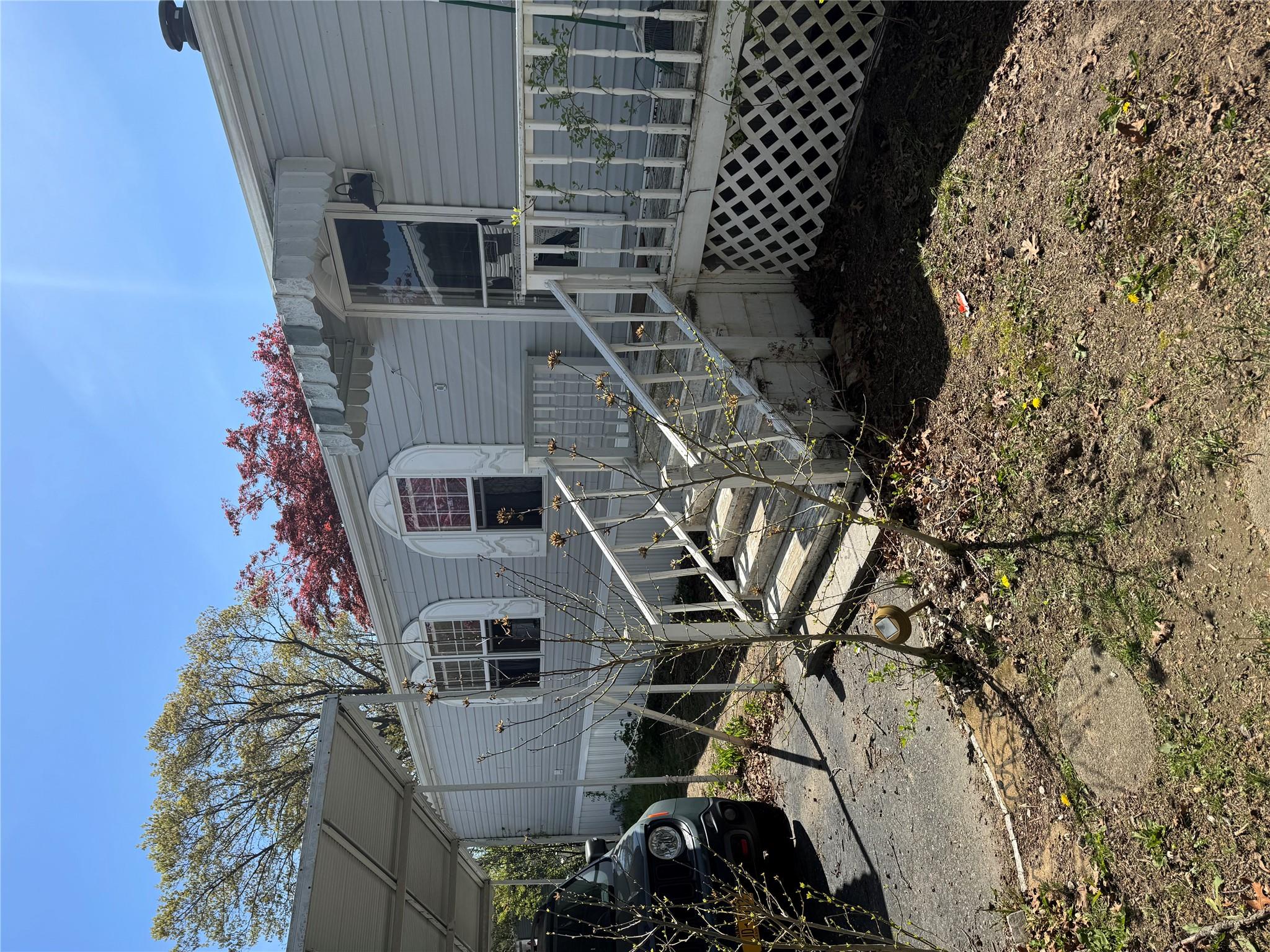 12 Buttercup Drive Dr, Bohemia, New York image 3