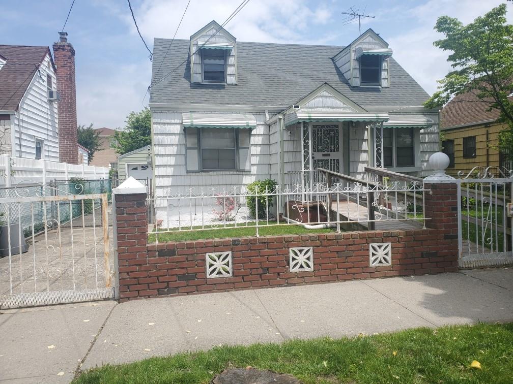 241-33 143rd Avenue, Rosedale, New York image 2