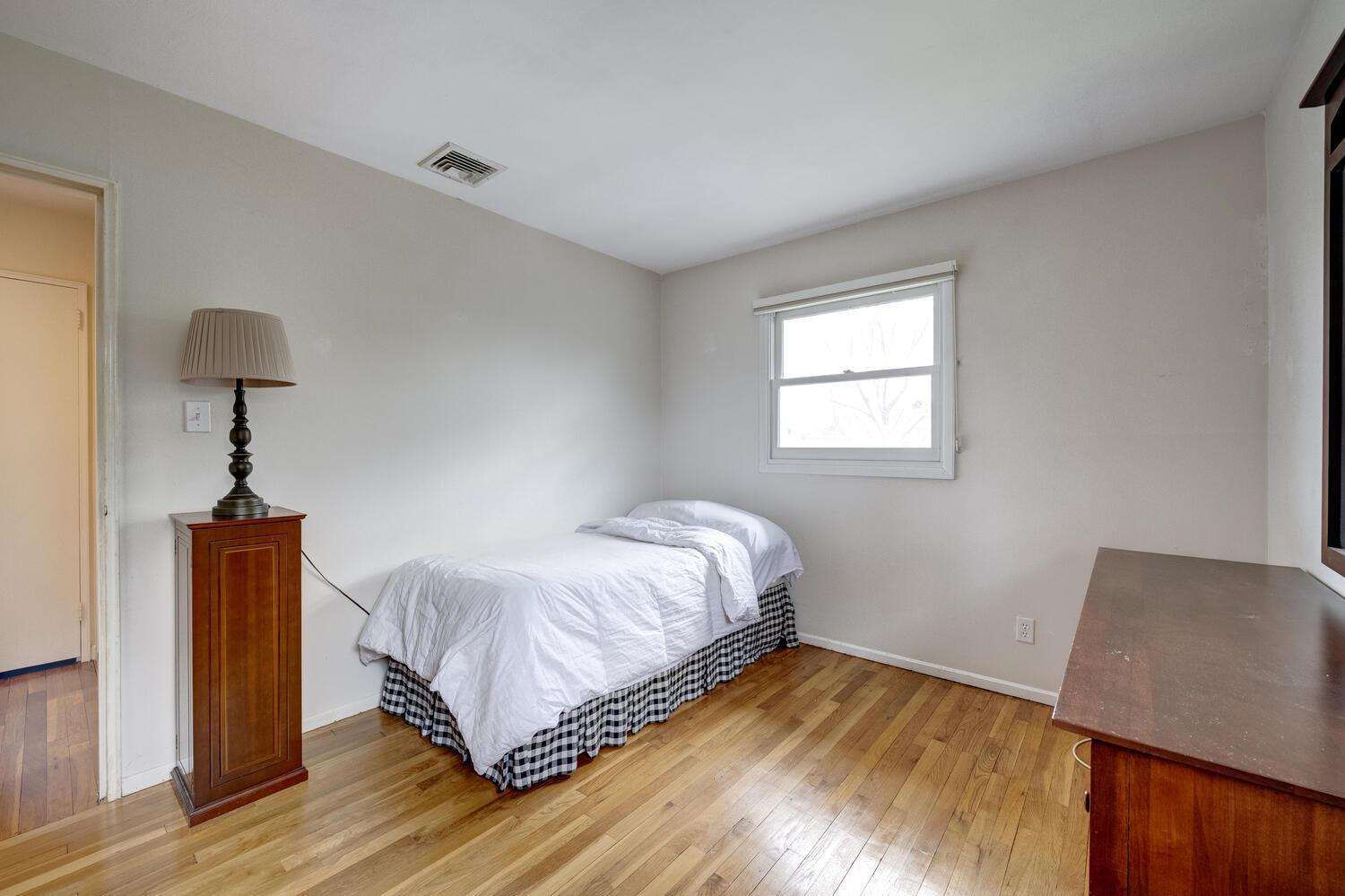 15 Hayrick Lane, Commack, New York image 19