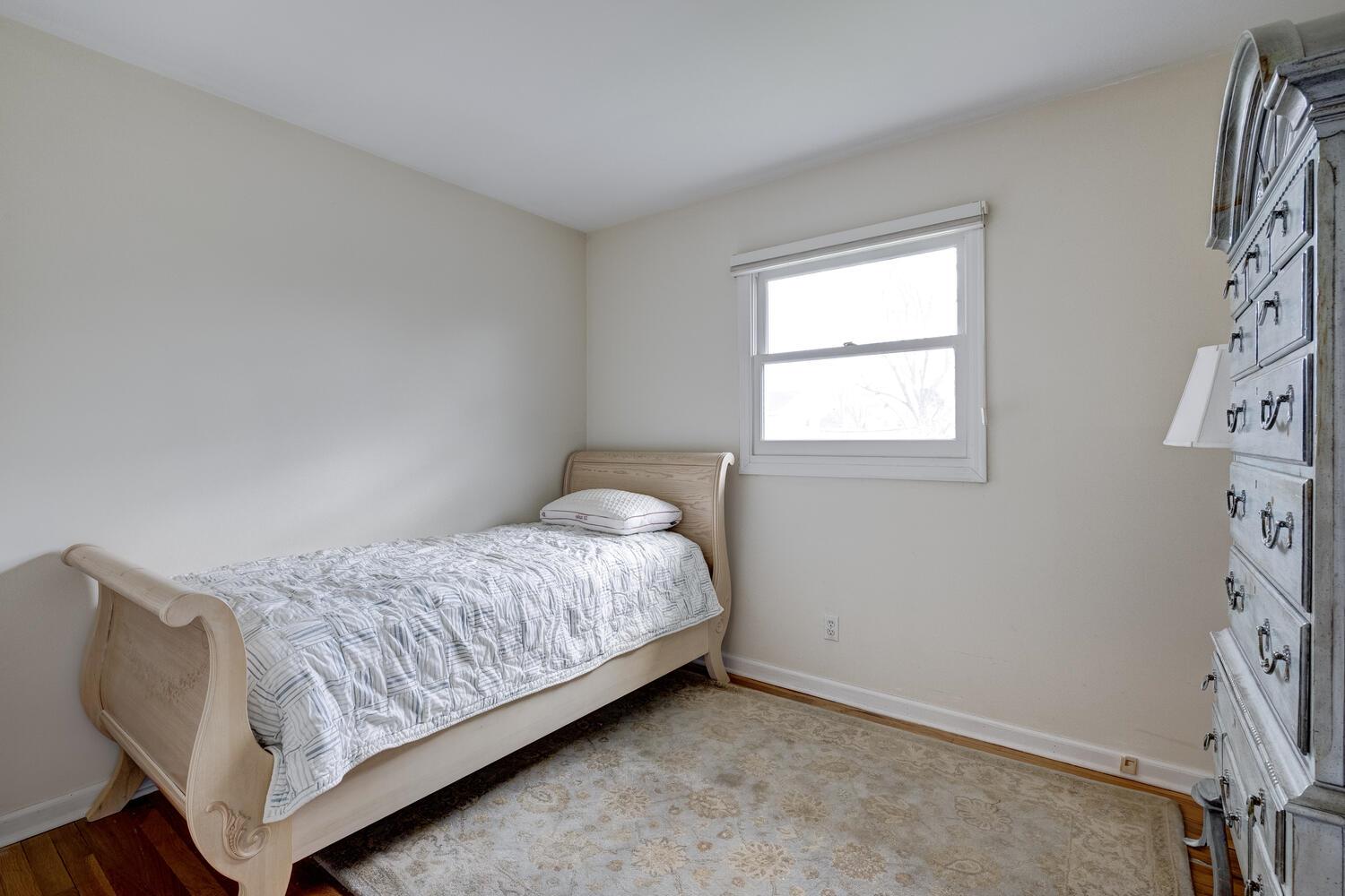 15 Hayrick Lane, Commack, New York image 18