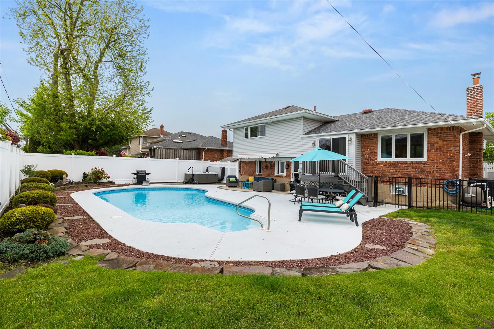 24 Lincoln Street, Farmingdale, New York image 23