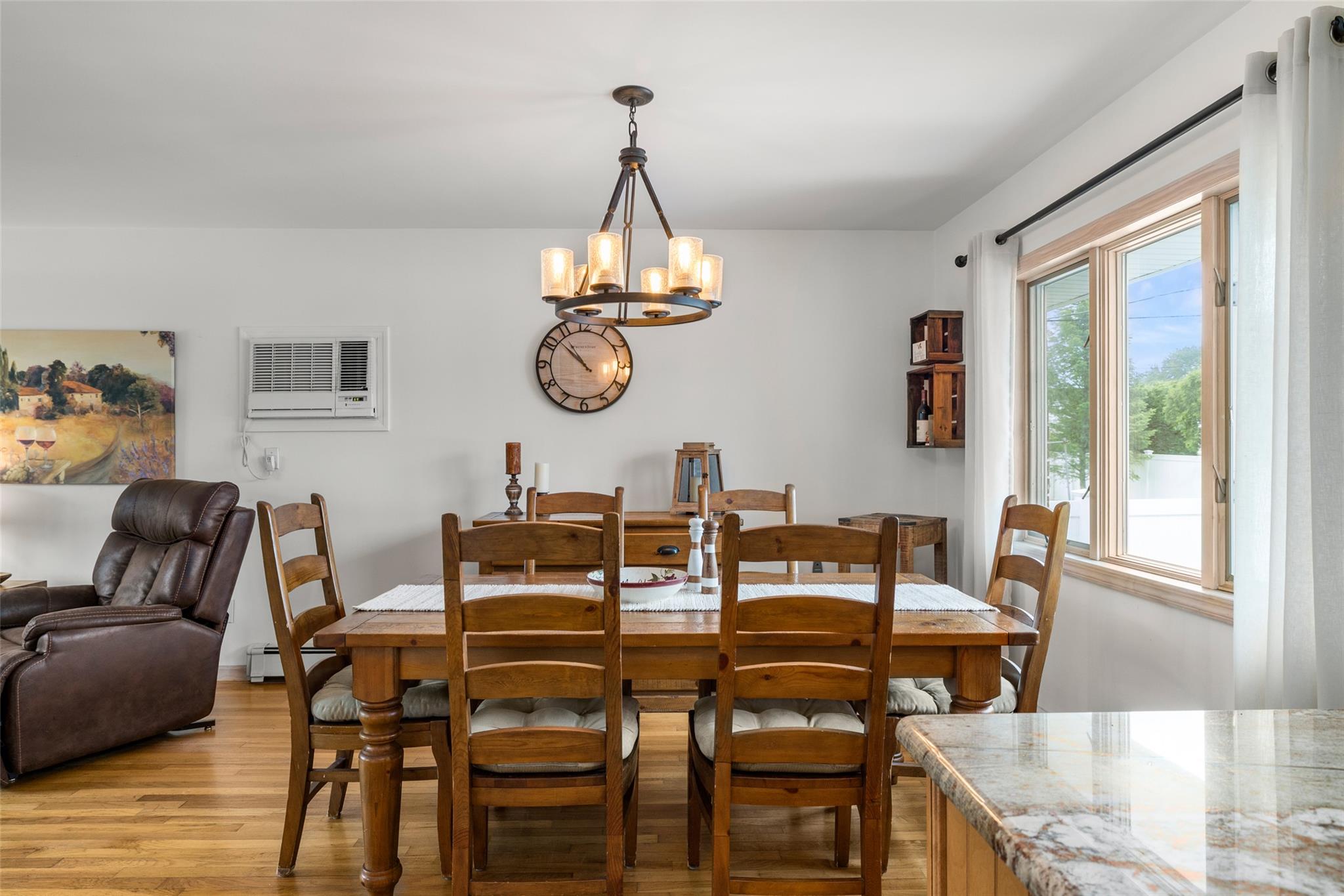 24 Lincoln Street, Farmingdale, New York image 8