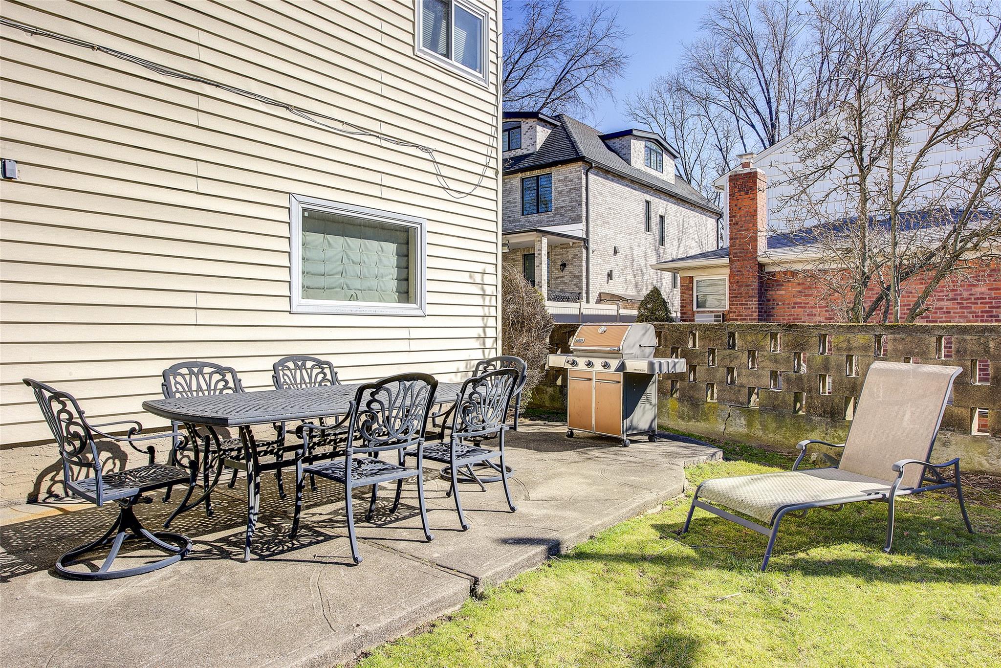 73-20 170th Street, New York, New York image 32