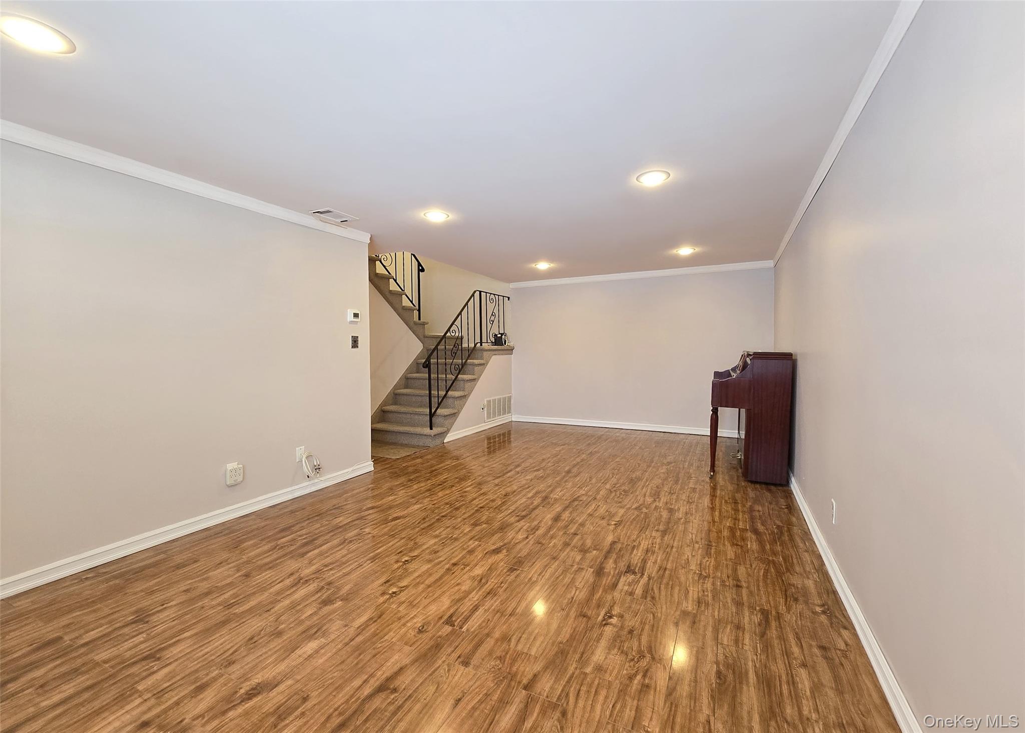 107 Glen Hollow Drive