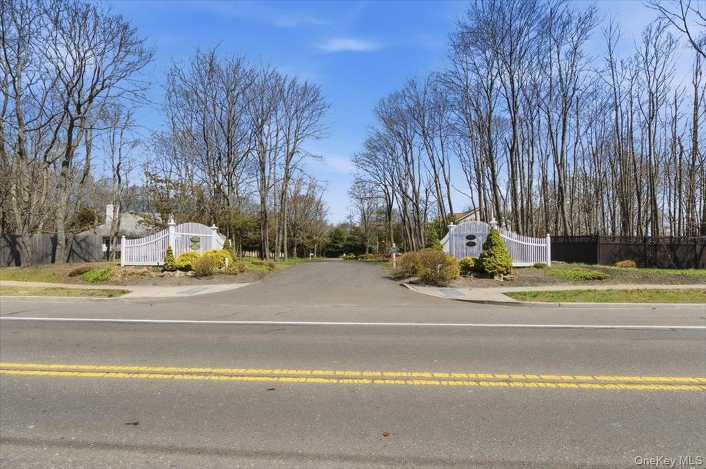 Photo of 441 S Country Road, East Patchogue, NY 11772 (MLS # 982197)