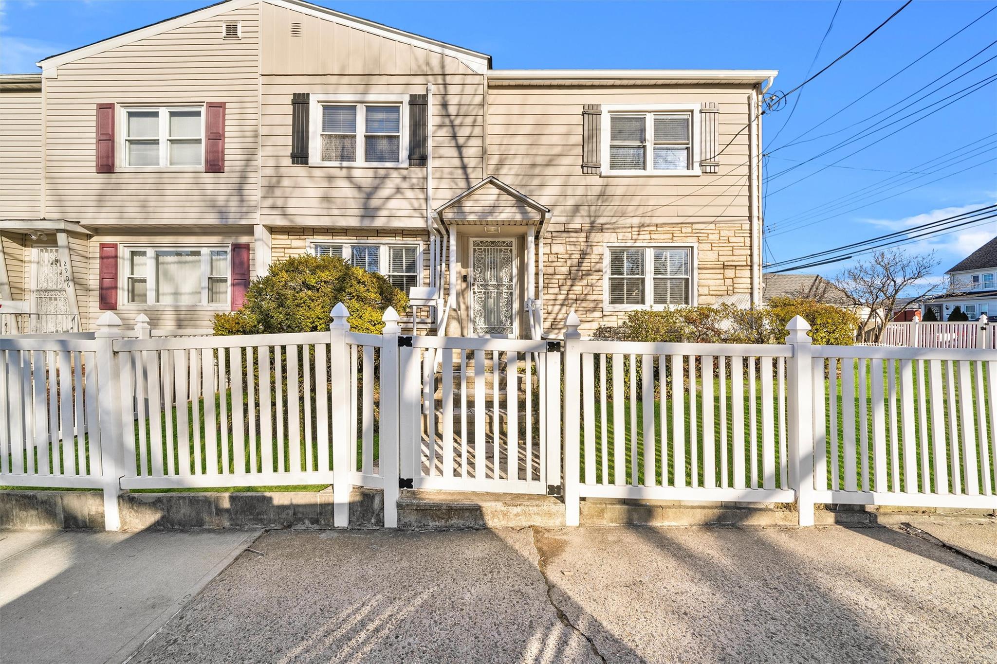 2904 Yates Avenue, Bronx, New York image 1