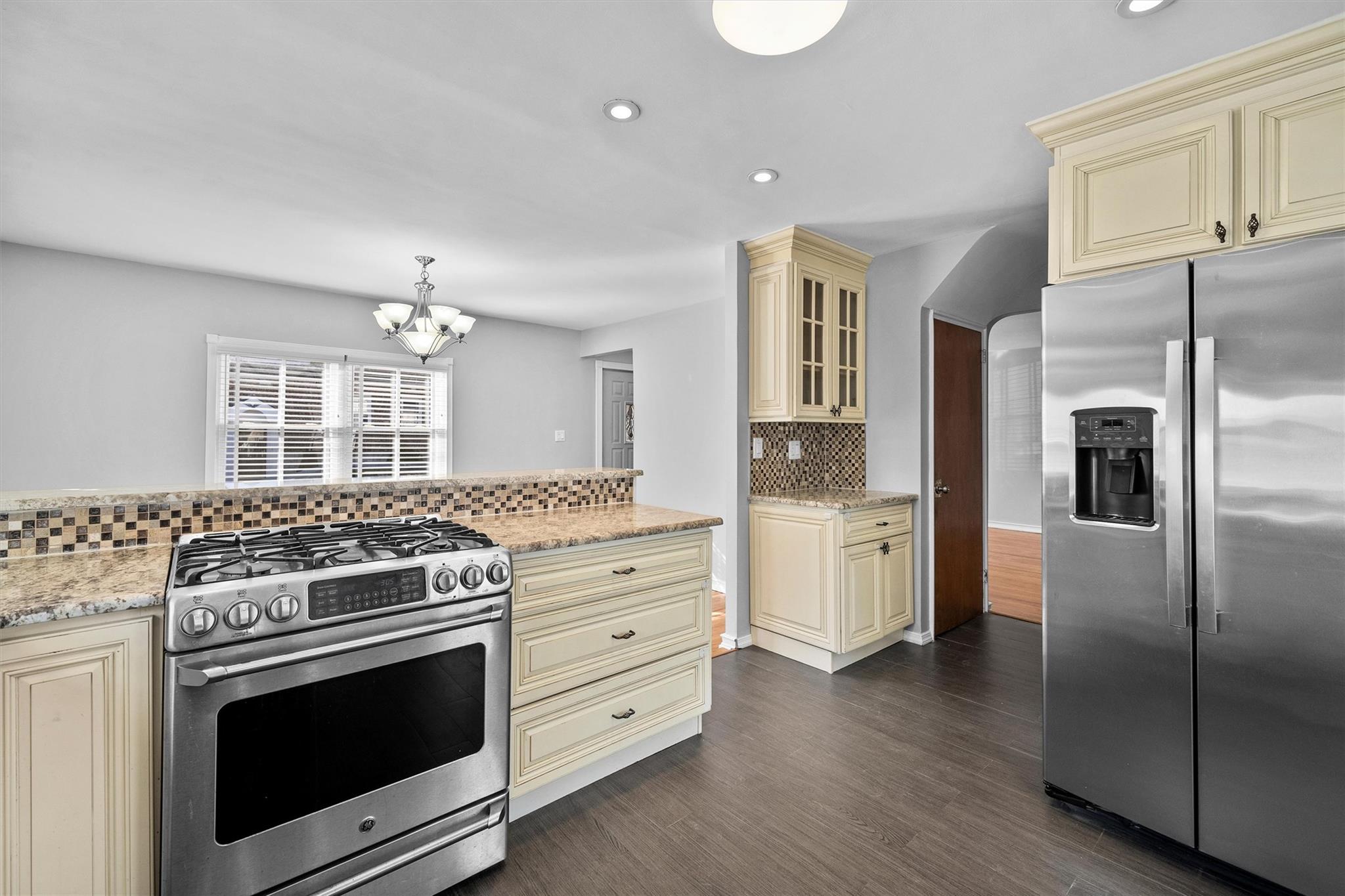 2904 Yates Avenue, Bronx, New York image 6