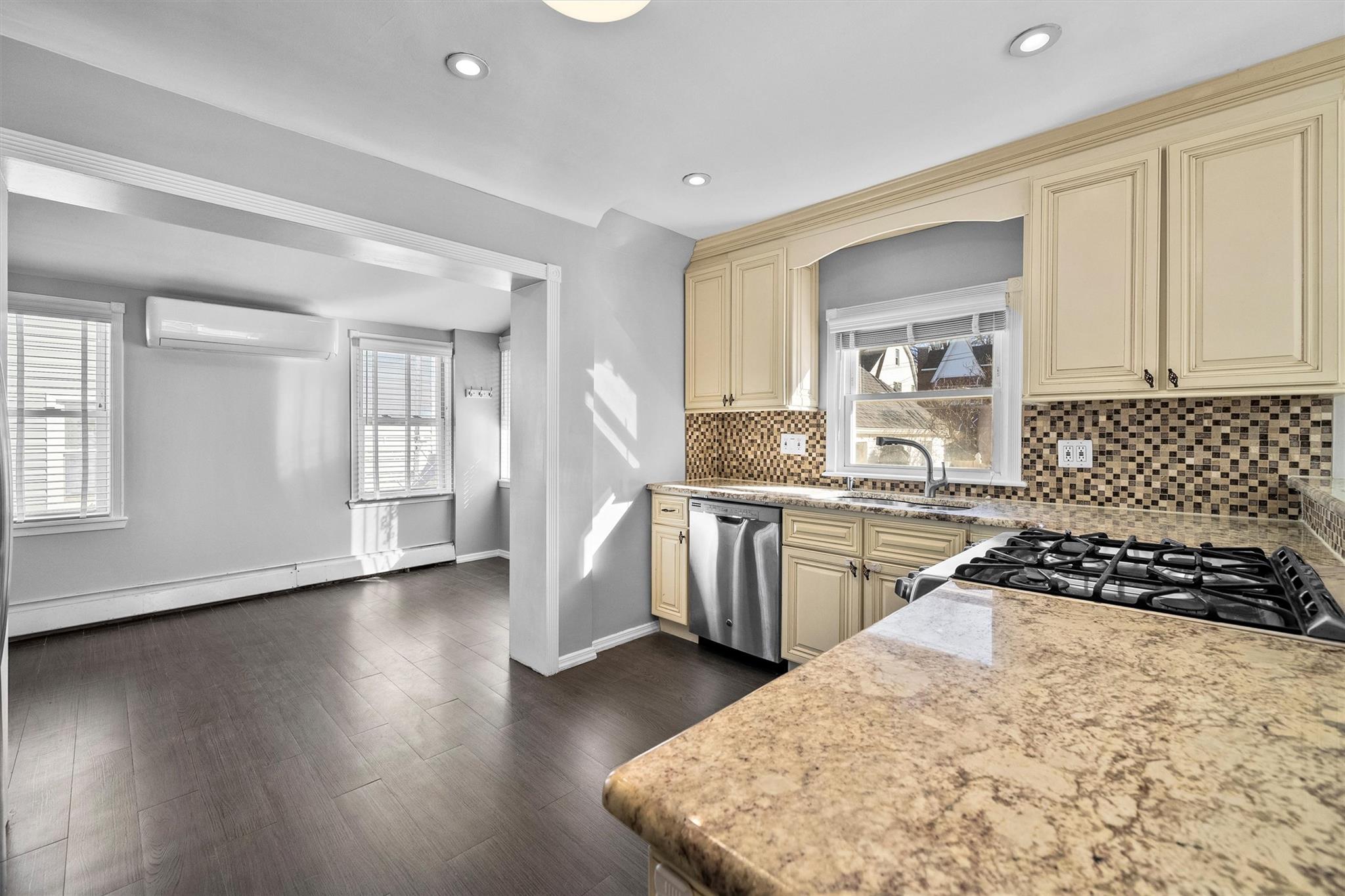 2904 Yates Avenue, Bronx, New York image 8