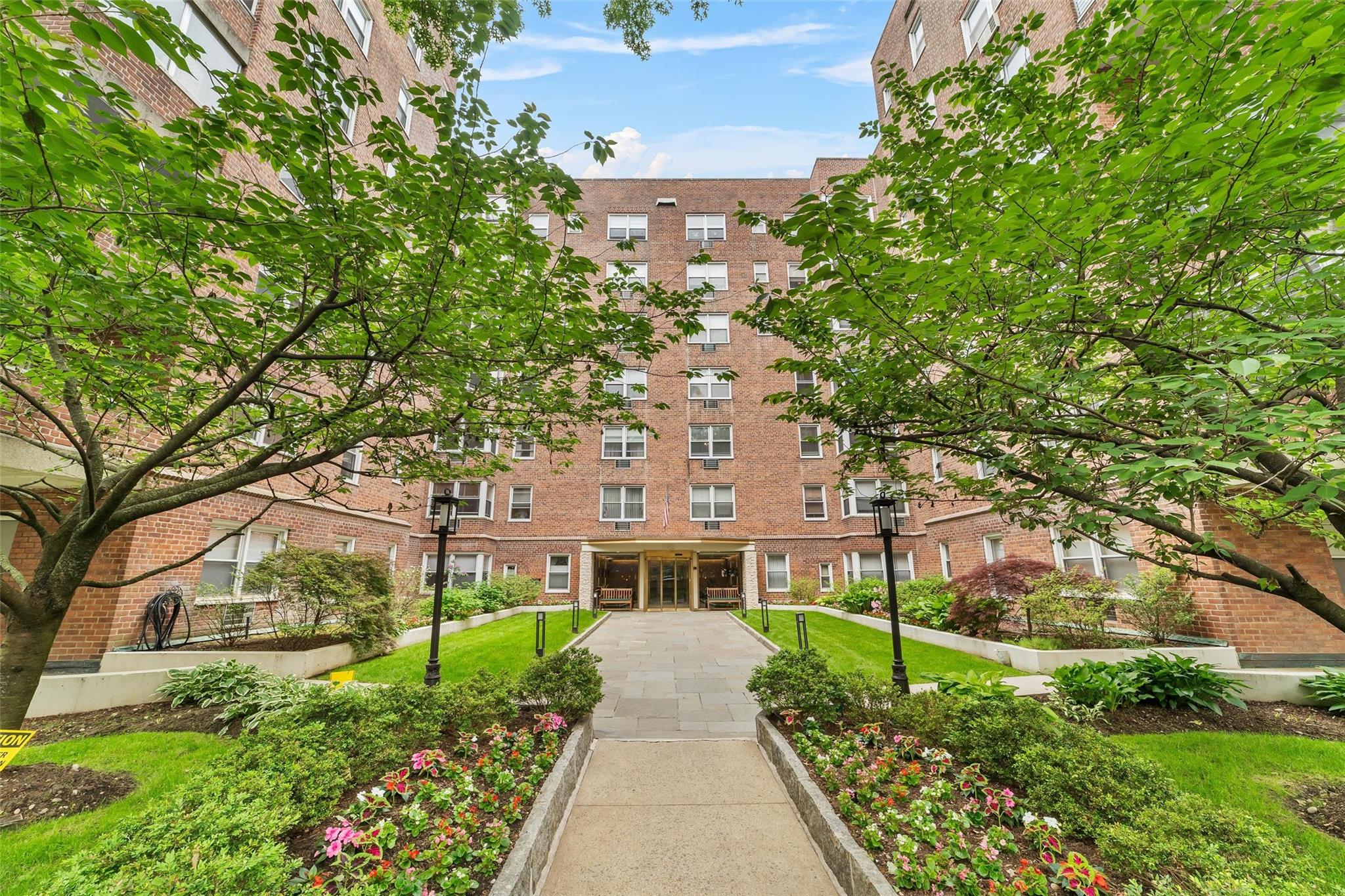 120 E Hartsdale Ave #3L, Hartsdale, New York image 2
