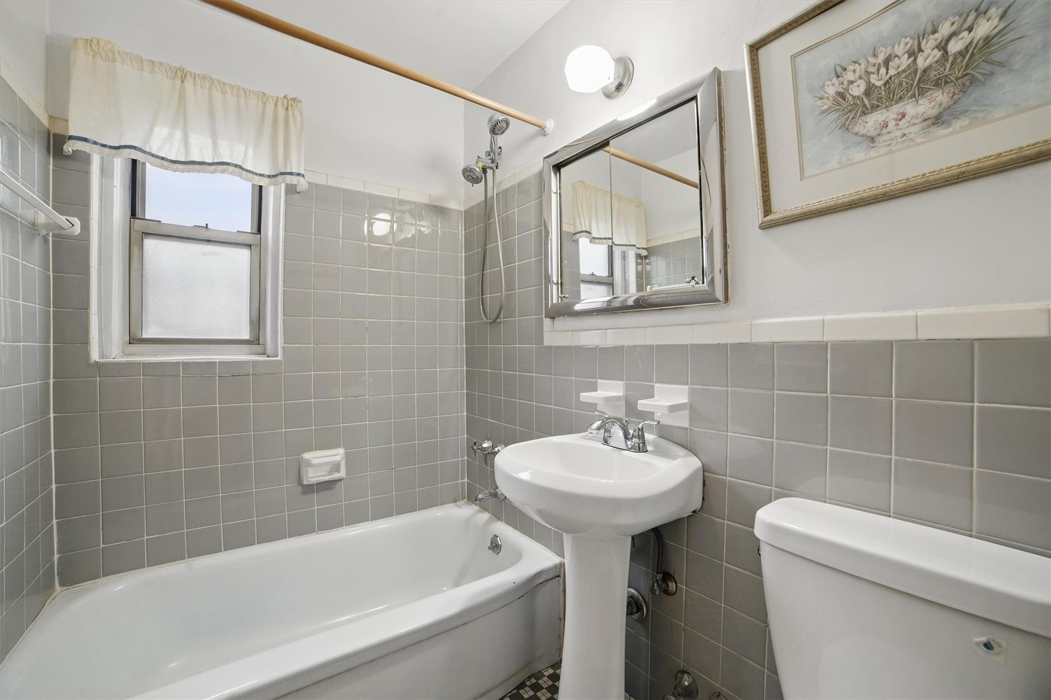 682 Tuckahoe Road #1A, Yonkers, New York image 12