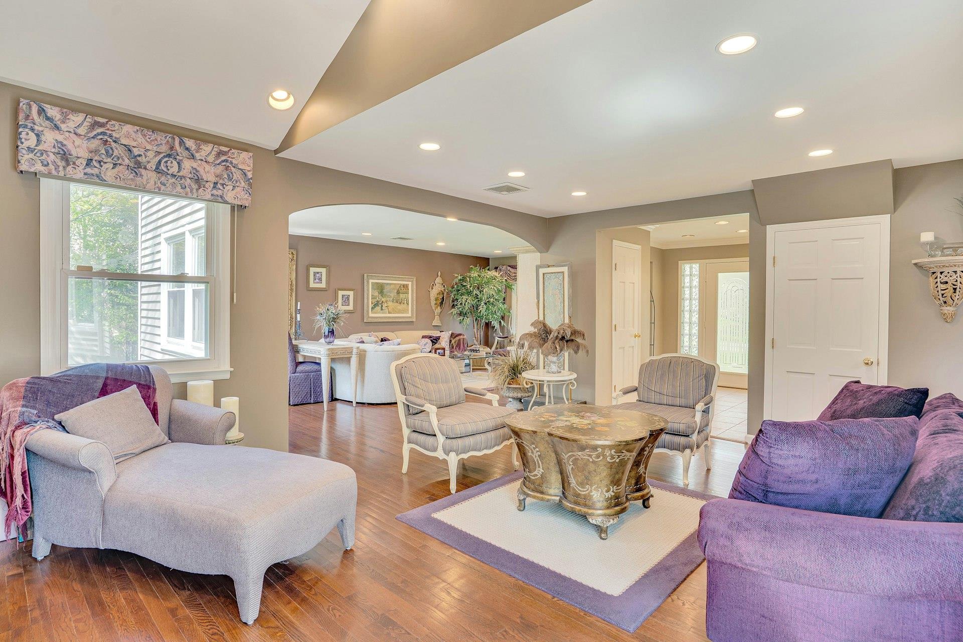 8 Bayard Drive, Dix Hills, New York image 15