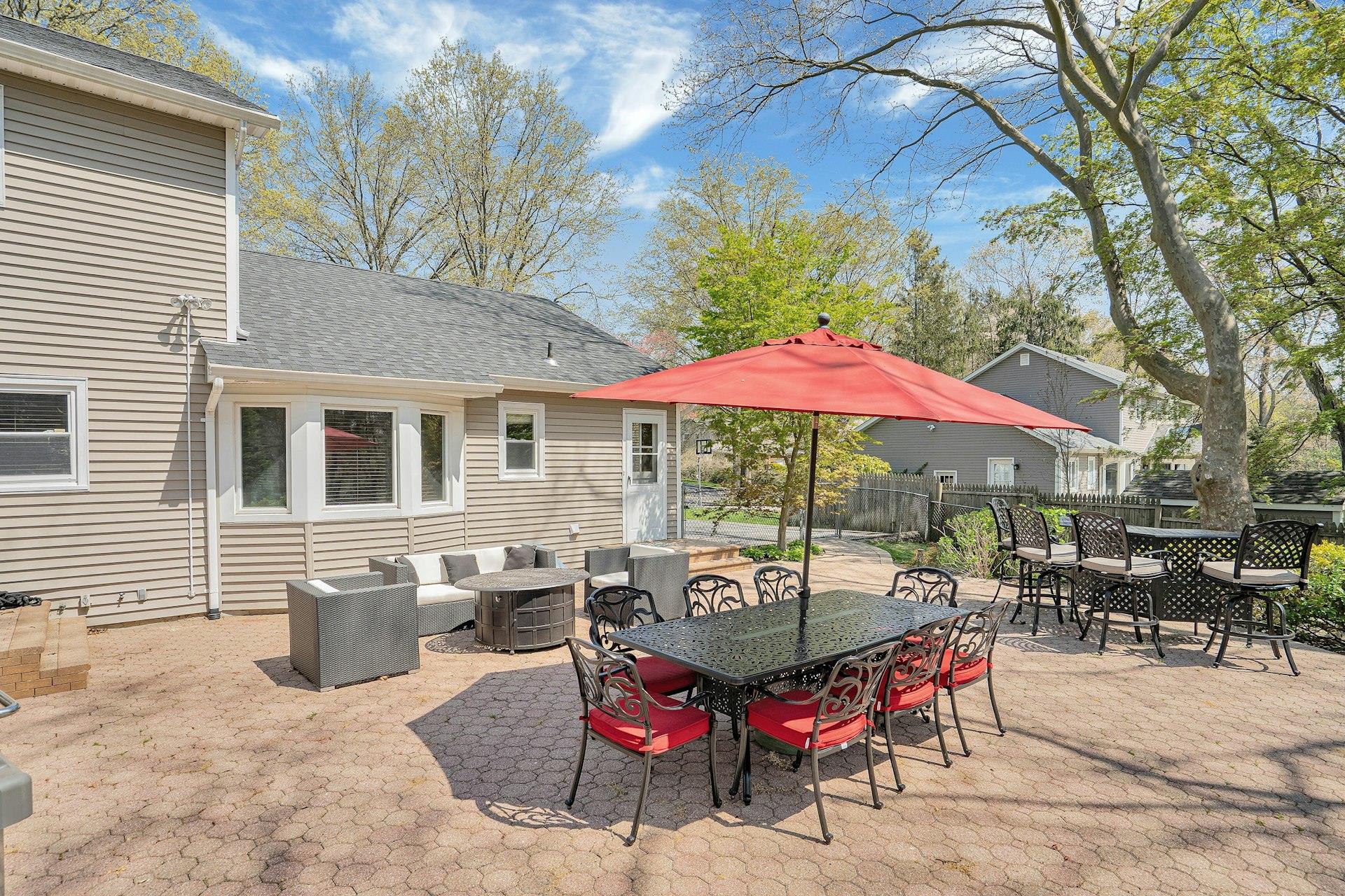 8 Bayard Drive, Dix Hills, New York image 42